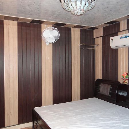 Nanda Hotel Hanumāngarh Exteriér fotografie