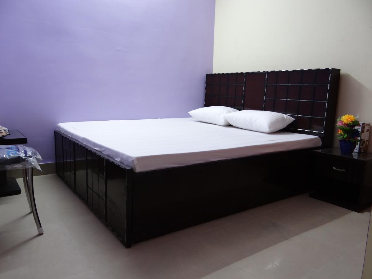 Nanda Hotel Hanumāngarh Exteriér fotografie